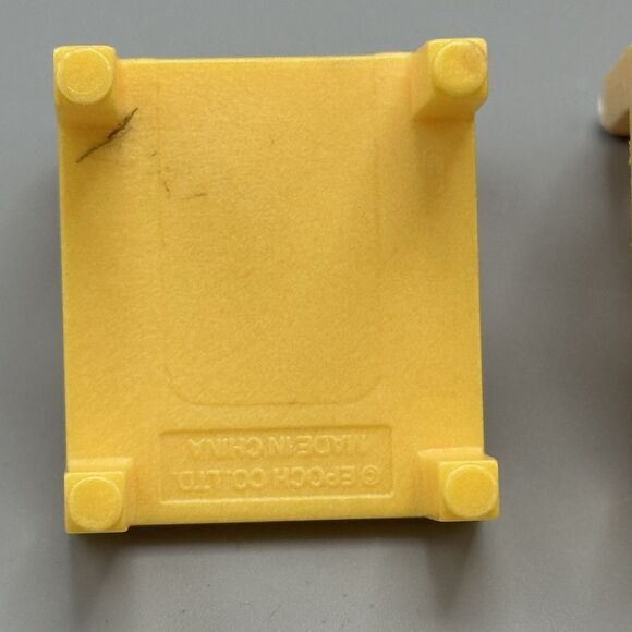 Sylvanian Families Calico Critters Yellow Table 2 Chairs Replacement Toy Parts - Picture 8 of 10